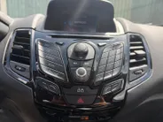 Ford Fiesta 1.0 EcoBoost Titanium | NL auto | Navigatie | Parkeersensor achter | Bluetooth | Cruise control | Verwarmde voorruit |