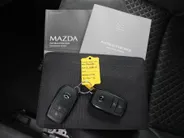 Mazda 2 Hybrid 1.5 Agile | Comfort pakket | 15' LM | Stuur/-stoelverwarming | Carplay | Cruise adapt. |