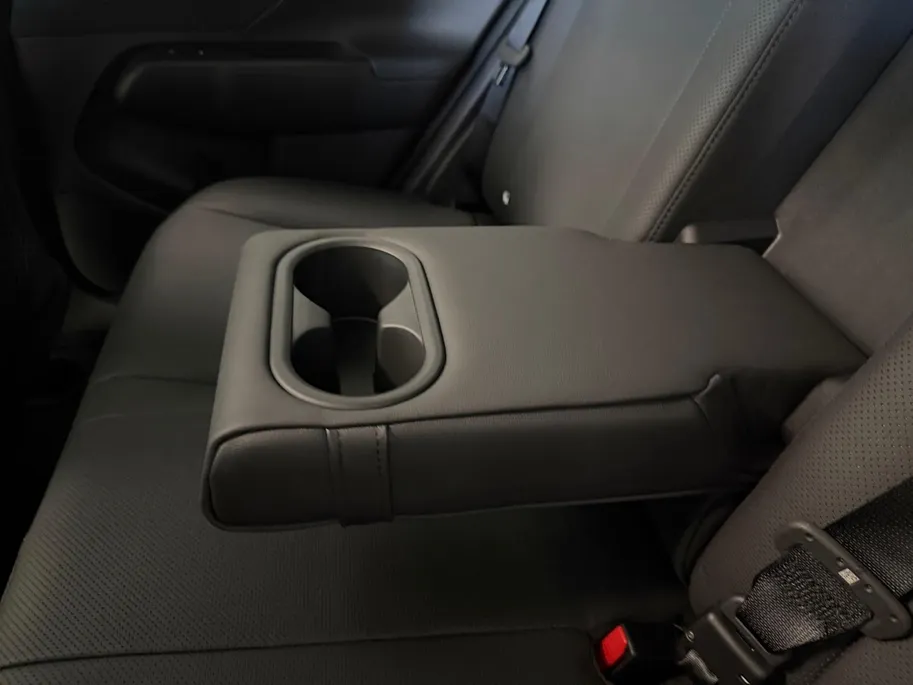 Hyundai Kona 1.6 HYBRID | PREMIUM SKY | OPEN DAK | MIRAGE GREEN |