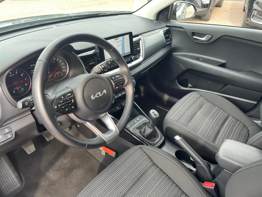 Kia Stonic 1.0 T-GDi MHEV DynamicPlusLine | TREKHAAK | CAMERA | PARKEERSENSOREN | CLIMATE | LAGE KILOMETERS |