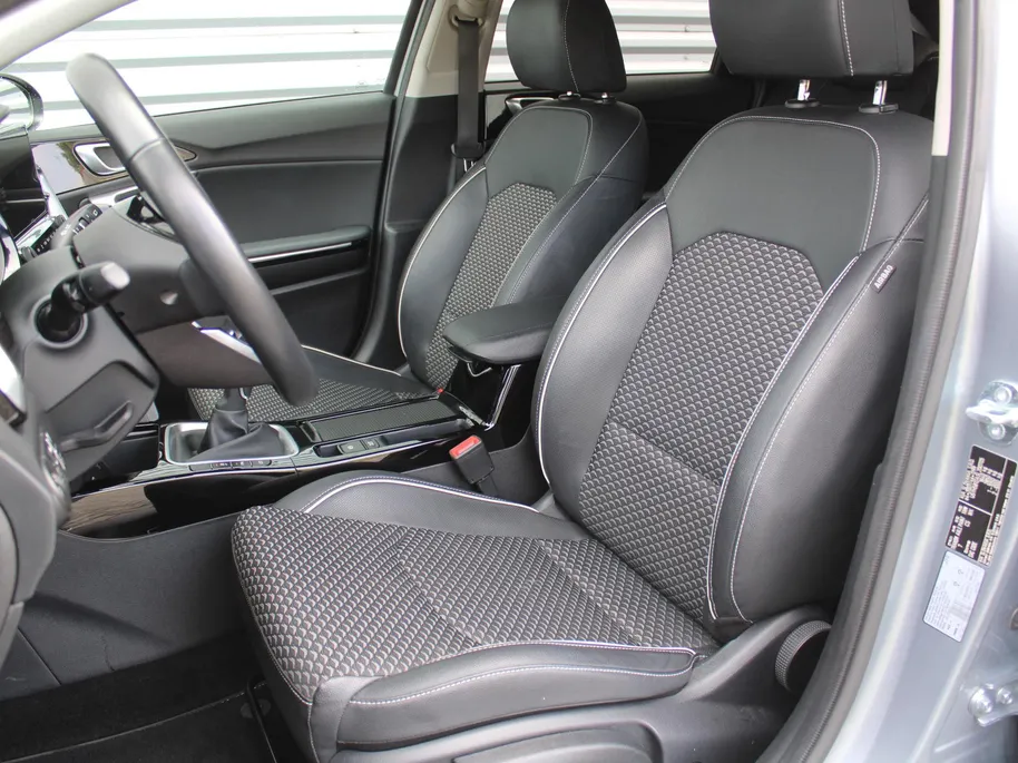 Kia Ceed Sportswagon 1.0 T-GDi DynamicPlusLine | Stoel- & stuurverwarming | Camera | LED | Navi | Elek. achterklep |