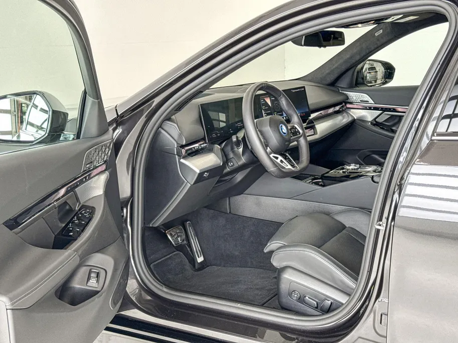 BMW 5 Serie Touring 550e xDrive Innovation Pack M Sportpakket Pro