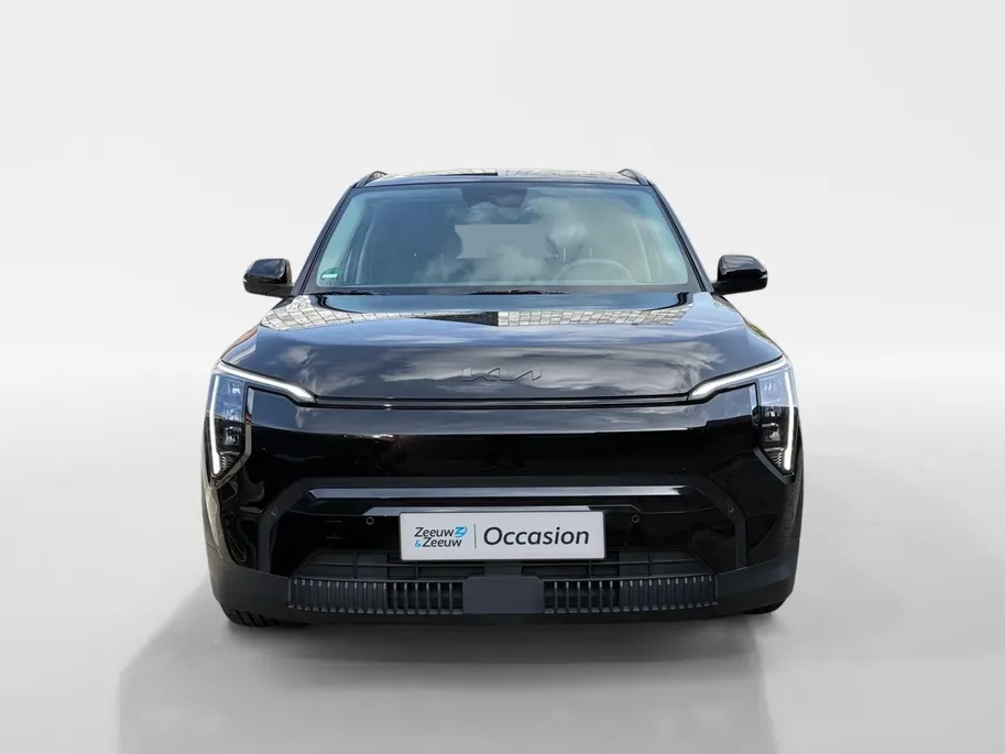 Kia EV3 Black Edition 58.3 kWh | NAVI | CAMERA | 19 INCH LMV | CLIMATE & CRUISE CONTROLE | STUUR & STOELVERWARMING | ETC..