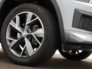 Škoda Kodiaq 1.5 TSI 150pk DSG Sportline Business 7p. · Camera · Wegklapbare Trekhaak · 7 Persoons · Apple/Android Car Play · 19'' Inch · Garantie t/m 27-05-2028 of 100.000km