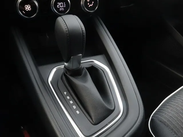 Mitsubishi Colt 1.6 HEV Intense+ Adaptive Cruise | Keyless | Navi