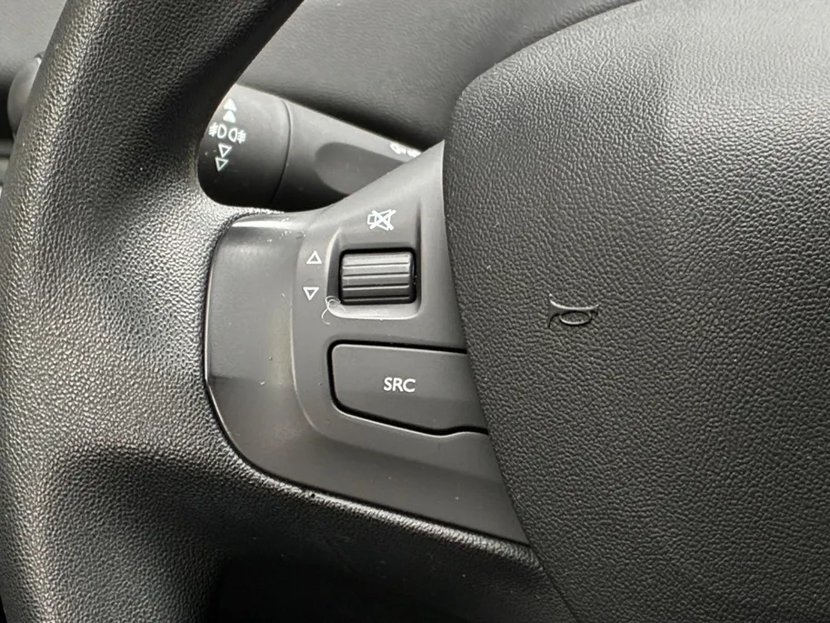 Peugeot 208 1.2 PureTech Blue Lion