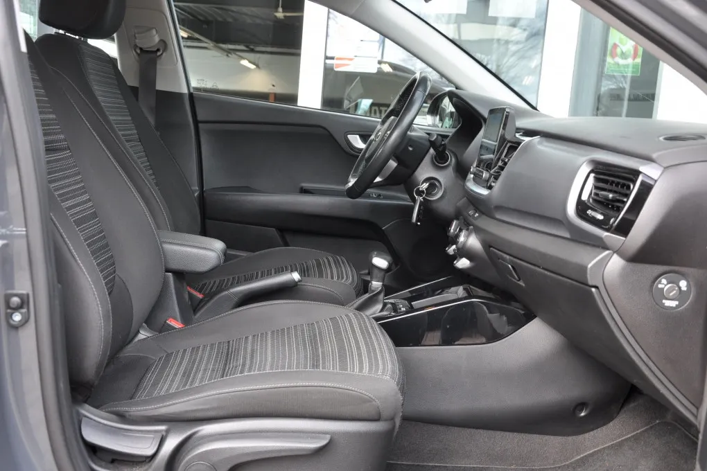 Kia Stonic 1.0 T-GDi MHEV Dyn L Clima Navi All Seasons