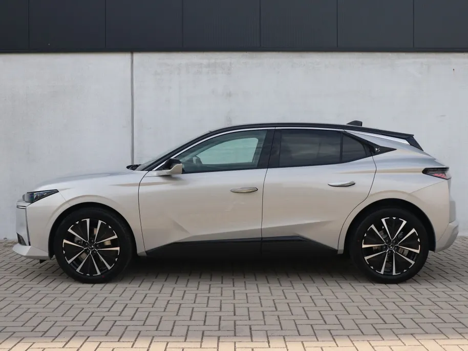 DS N°4 Automobiles E-Tense 157 KW Pallas