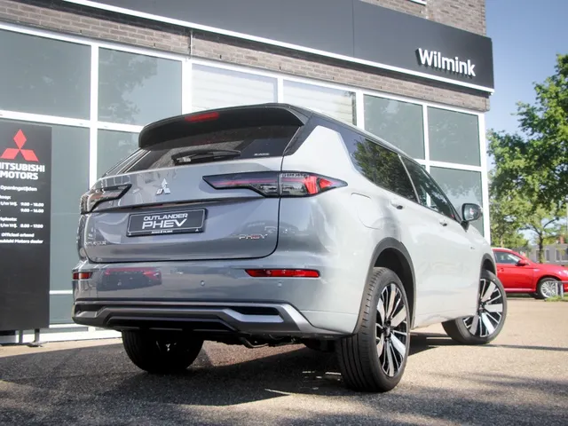 Mitsubishi Outlander 2.4 PHEV Instyle+