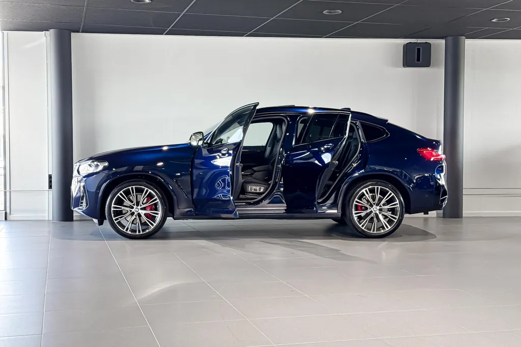 BMW X4 xDrive20i High Executive