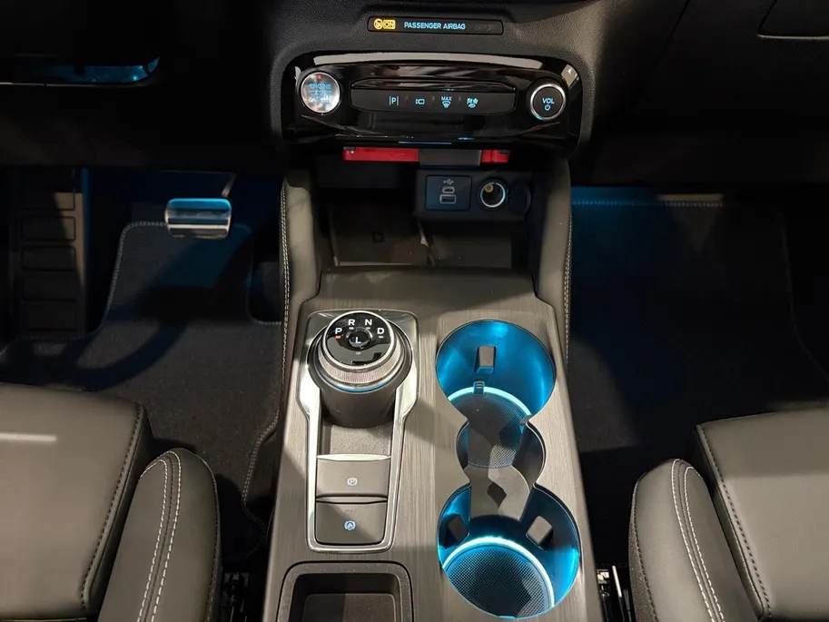 Ford Kuga 2.5 PHEV Sound Edition | Direct Leverbaar | Voorraad | Actiekorting €4000,- | Snel Rijden | B&O Audio | Schuif/Kantel Dak | Trekhaak |