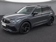 Volkswagen Tiguan 1.4TSIeHybrid 180kW/245PK R-Line Business+ · Navigatie · Apple/Android Car Play · Camera + Parkeersensoren