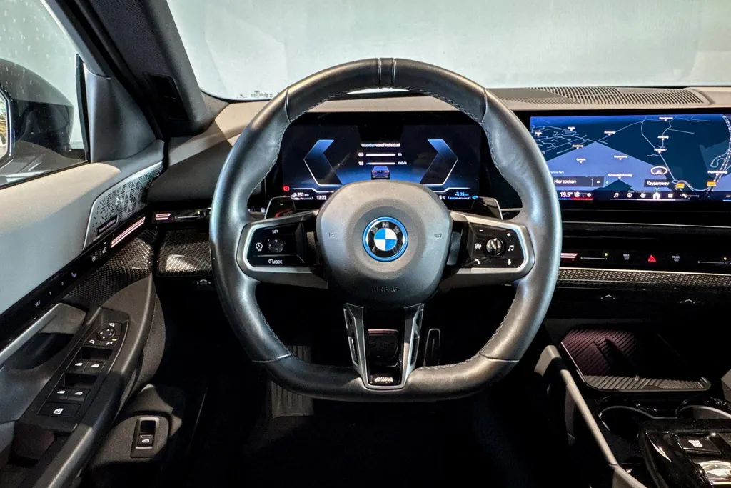 BMW 5 Serie Sedan 530e M Sport Edition