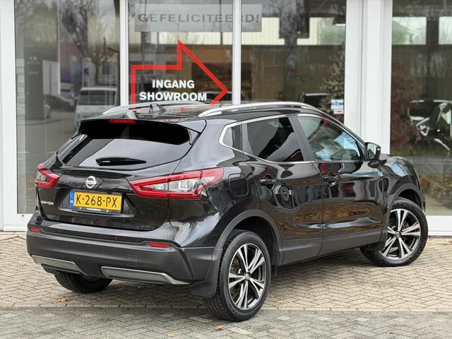 Nissan QASHQAI 1.2 DIG-T 115pk N-Connecta | Panoramadak | Navigatie | 360-Camera | Blind Spot | Keyless