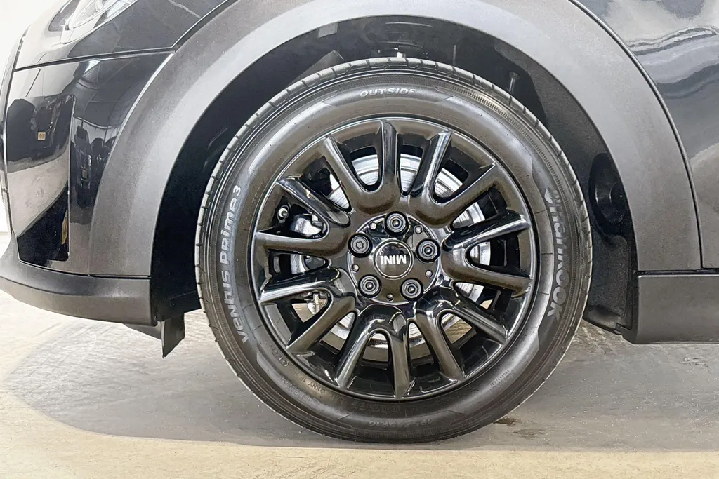 MINI Cooper 5-deurs Cooper Camden Edition