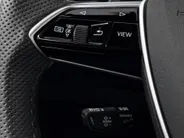 Audi e-tron 55 408pk Quattro S edition 95 kWh · SOH 93,8% · Panoramadak · 360 Camera · Elek. Bestuurdersstoel · Apple/Android Car Play · 22'' Inch ·