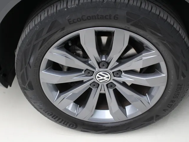 Volkswagen T-Roc 1.5 TSI DSG Sport | Navigatie | Airco | PDC + Camera | Stoelverw.
