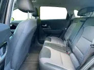 Kia e-Niro DynamicPlusLine 64 kWh Climate control | Stoel,- en stuurverwarming | Parkeercamera | Cruise control | Elek. schuif/kanteldak | 16 inch LM velgen |