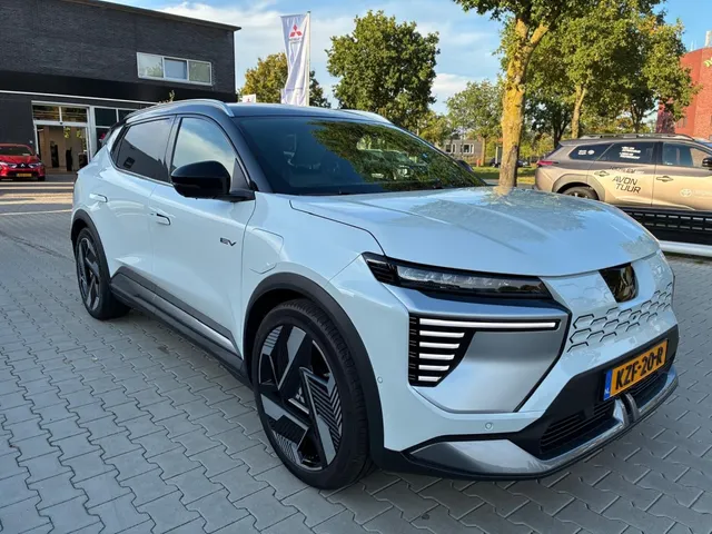 Mitsubishi Eclipse Cross Intense+ 87 kWh