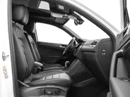 Volkswagen Tiguan 1.5 TSI 150pk DSG R-Line Business+ · Leder · Panoramadak · Apple/Android Car Play · Dodehoeksensor · Elek. Achterklep · 360 Camera · All-season banden · 19'' Inch · EXTRA INRUILKORTING ·