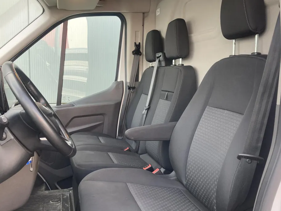 Ford Transit 290 2.0 TDCI 105 pk L2H2 Trend Groot scherm - Apple Carplay/Android Auto - Trekhaak - Laadruimtebescherming