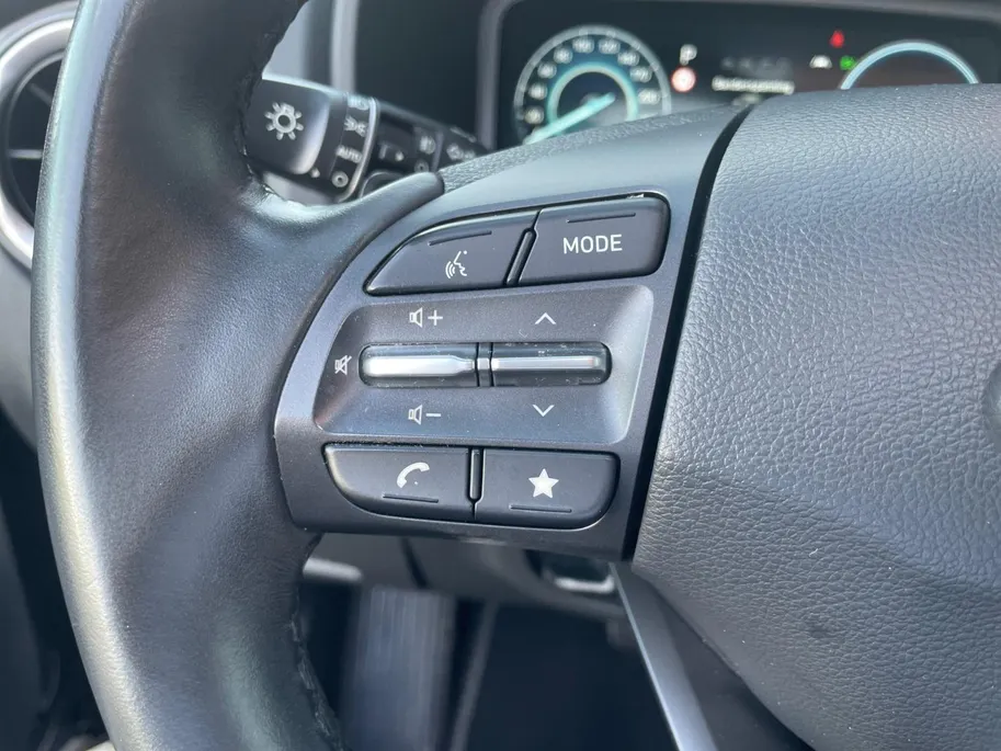 Hyundai Kona 1.6 GDI HEV Fashion Sky | Navigatie| Lichtmetalen velgen| Parkeersensoren| Schuif- kanteldak| Climate Controle| Adaptieve Cruise Controle| Dode hoeksensor|