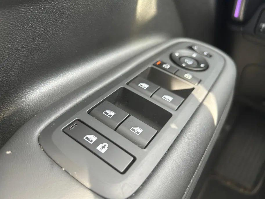 Hyundai Santa Fe 1.6 T-GDI PHEV Premium Plus 4WD 7p Super compleet! NU RIJKLAARPRIJS INCLUSIEF 1 JAAR GARANTIE! Premiumpakket GRATIS!