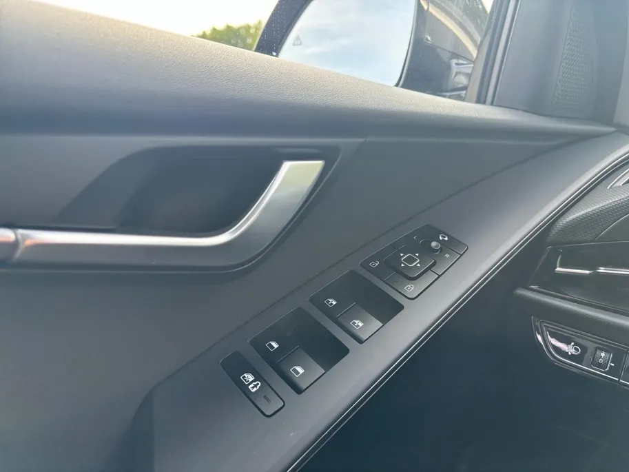 Kia Niro 1.6 GDi Hybrid DynamicPlusLine | Navi | Clima | Camera | Adaptive Cruise | Head-Up Display | Schuif-/Kanteldak | Stoel-/Stuurwielverwarming