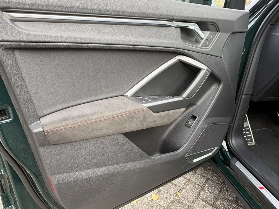 Audi RSQ3 Sportback RSQ3 2.5 TFSI Quattro 400 pk Individual Green Audi Drive Select - Panoramadak - B&O Premium Audio  Elektrisch wegklapbare trekhaak