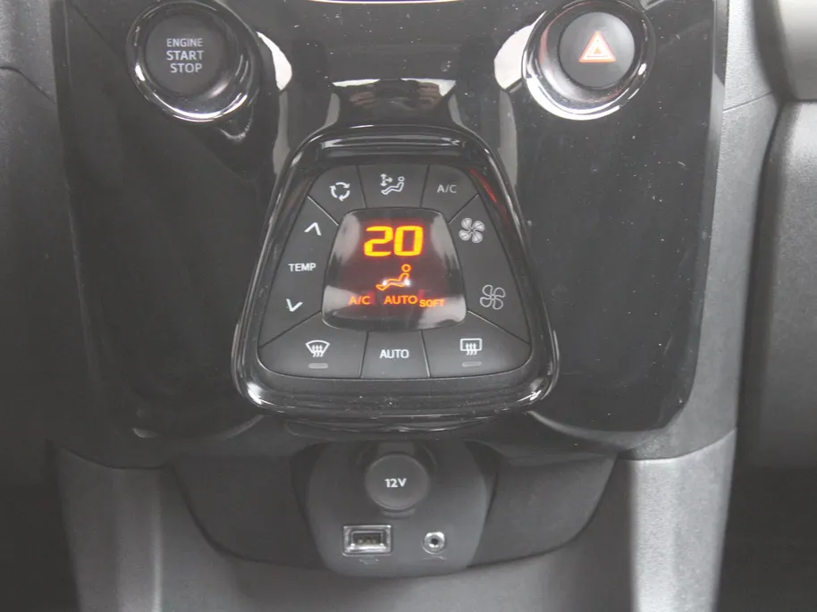 Peugeot 108 1.0 e-VTi Allure TOP! | Elek. vouwdak | Camera | Keyless | 15'' LM Velgen | Clima | Navi | Cruise |