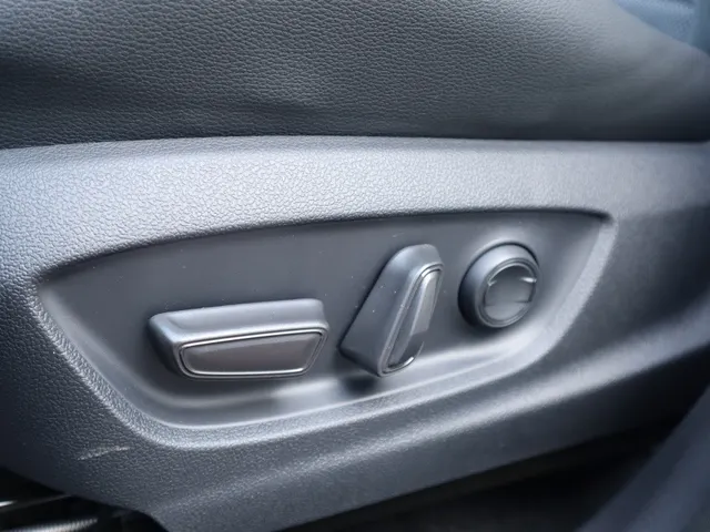Toyota C-HR 2.0 PHEV 220 Executive | Panoramadak | Stoel/Stuur Verwarming