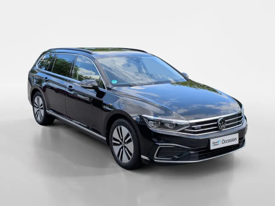 Volkswagen Passat Variant 1.4 TSI PHEV GTE Business | Top staat! | Trekhaak | Clima | NU Rijklaarprijs! Incl.12 Maanden, APK, Onderhoudsbeurt etc! Premiumpakket gratis!