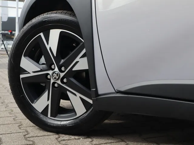 Toyota Aygo X Hybrid 115 pulse | V+A Parkeersensoren | Apple/Anrdoid Carplay |