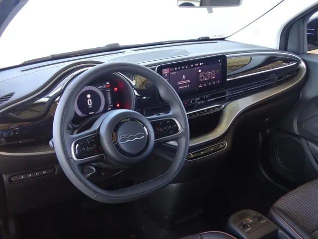 Fiat 500e Icon 42 kWh | Automaat | Apple Carplay | Android Auto
