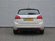Kia Venga 1.4 CVVT X-ecutive | Trekhaak | 16' LM | Clima | Cruise | Navi | Parkeersensor achter |