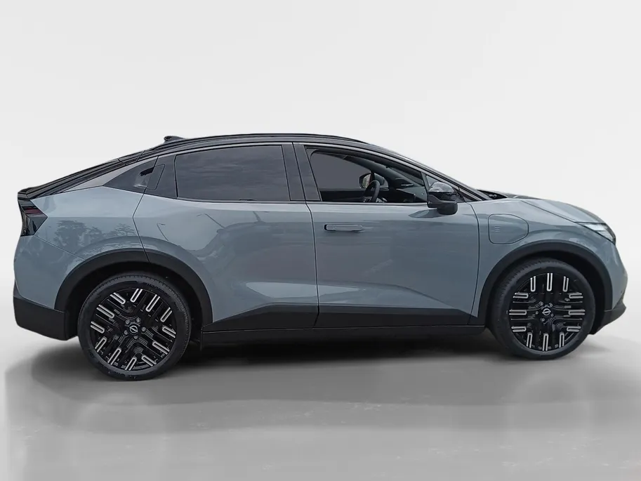 Nissan Leaf Evolve 52 kWh | WLTP 445km | Apple carplay & Android auto | 19inch LM Wielen | Climate contole | Glazen dak | V2L | Electrisch verstelbare stoelen| Bose audio | Head-up display |