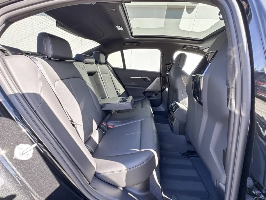 BMW 5 Serie Sedan 550e xDrive