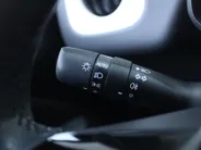 Citroën C1 1.0 VTi Shine | Camera | Clima | Cruise | 15" LM | Apple Carplay/Android Auto | Lichtsensor | Privacy glass |