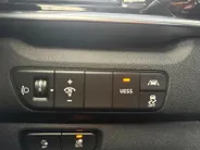 Kia e-Niro DynamicPlusLine 64 kWh Dealer onderhouden | Stoel + stuurverwarming | Climate control | 3 Fase laden |