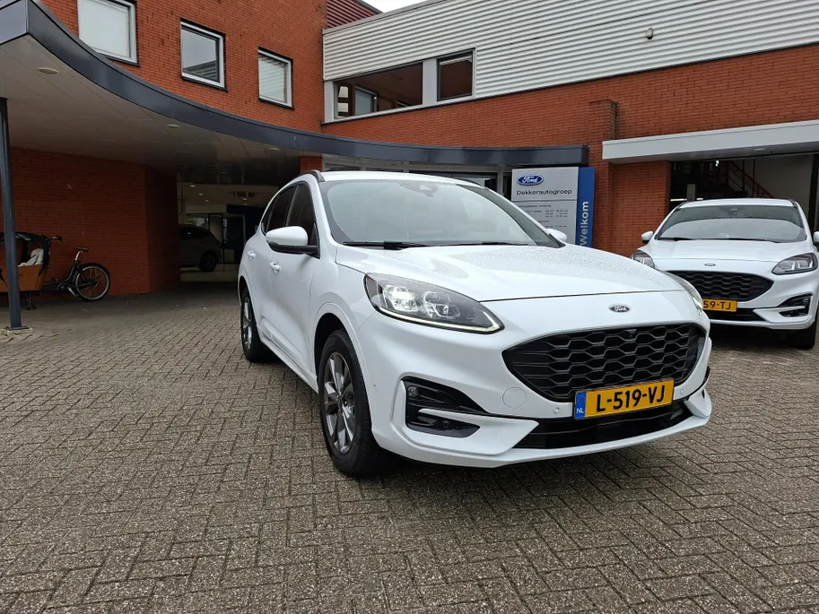 Ford Kuga 2.5 PHEV ST-Line X TREKHAAK / WINTERPAKKET.