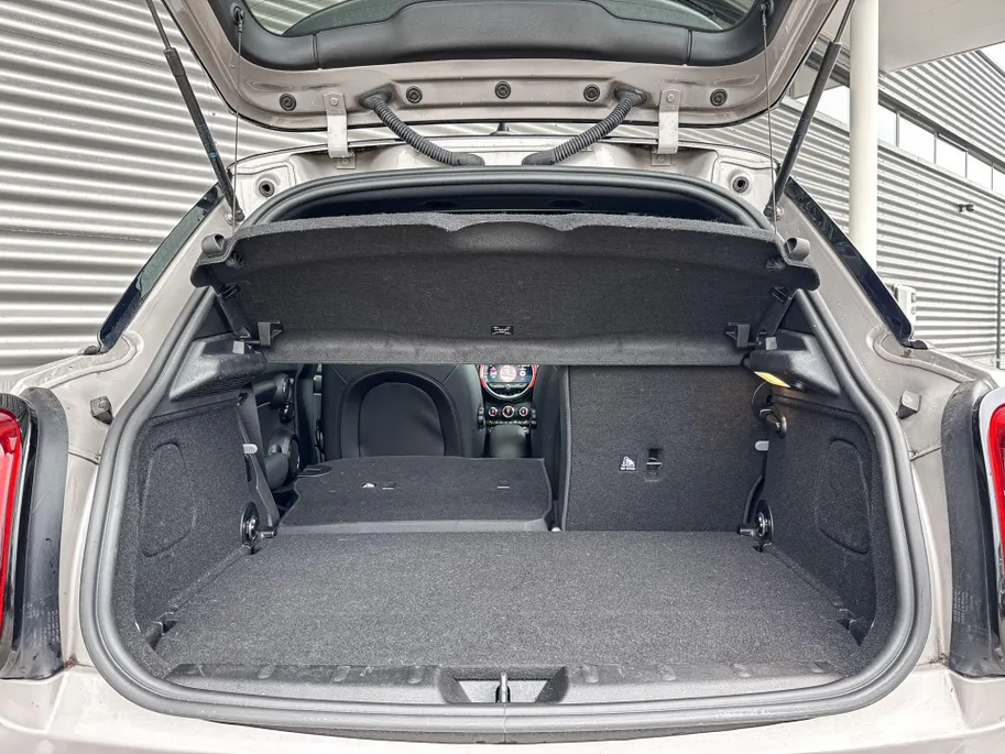 MINI Cooper 5-deurs 1.5 Cooper MINI Yours
