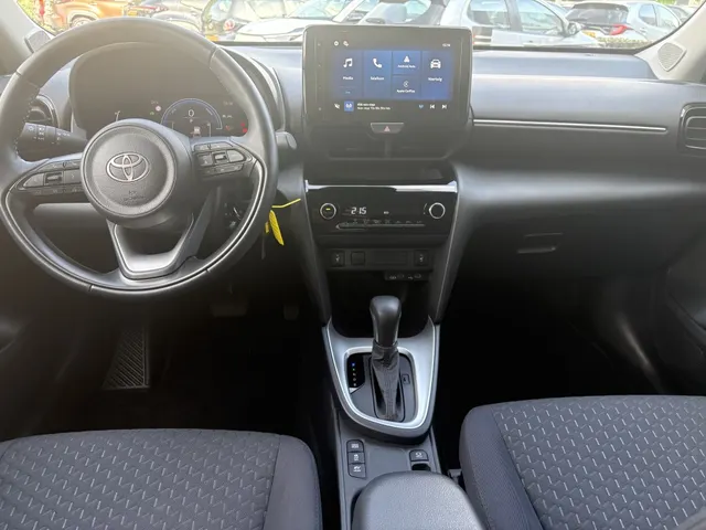 Toyota Yaris Cross 1.5 Hybr 115 Active | Blindspot | Parkeersensoren V+A | Stuur/ Stoelverwarming
