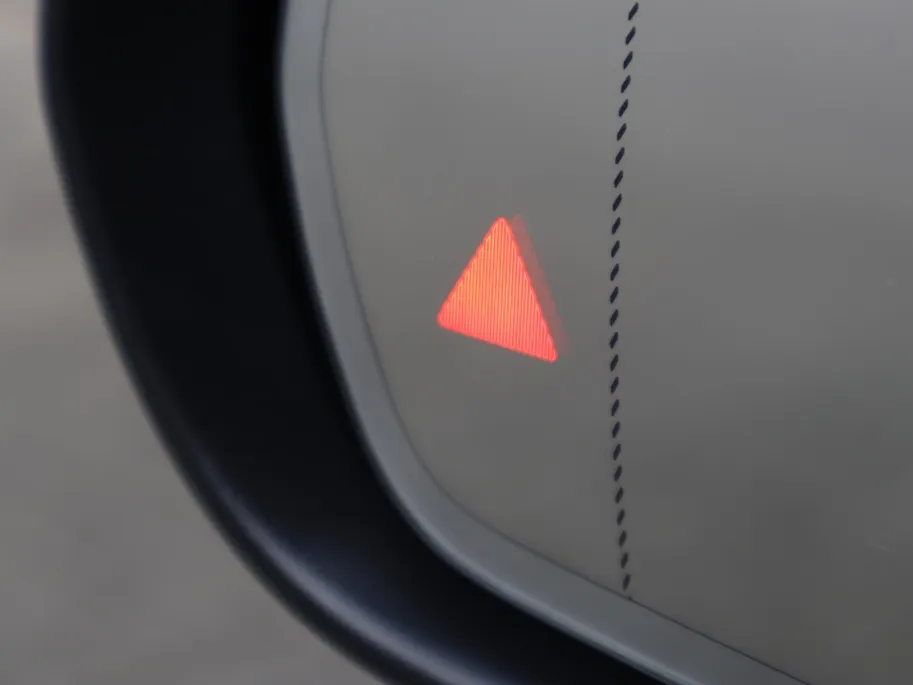 Mercedes-Benz EQA 250 AMG Line 67 kWh l Stoelverwarming l Ambiente lichtpakket l Achteruitrij camera