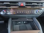 Kia Sportage 1.6 T-GDi Hybrid DynamicPlusLine | Stoel + Stuur verwarming | Navigatie | Climate control | Schuif/kantel dak | Elektrische achter klep