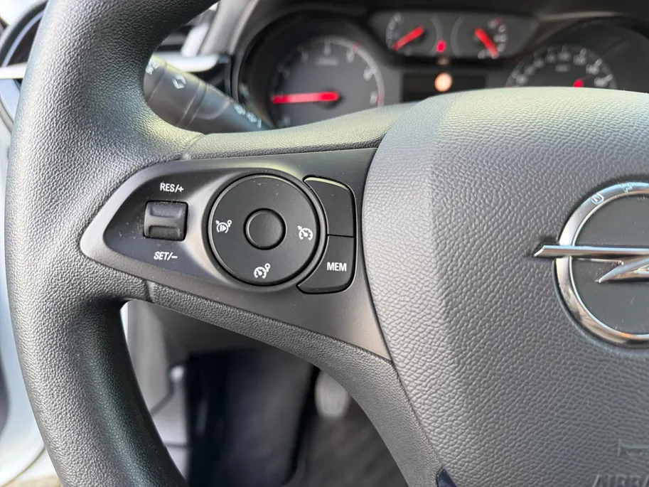Opel Corsa 1.2 Edition | Cruise Control | Stuurbediening | Bluetooth | Start & Stop | Automatische Verlichting | Regen Sensor |