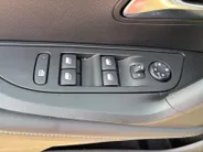 Peugeot e-2008 EV Allure Pack 50 kWh | Stoelverwarming | Cruise | Camera