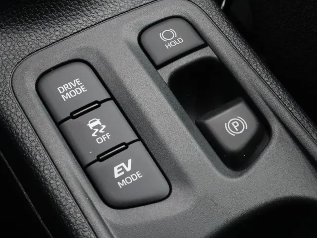 Toyota Aygo X Hybrid 115 pulse Bi-Tone | Easy Pack VERKOCHT