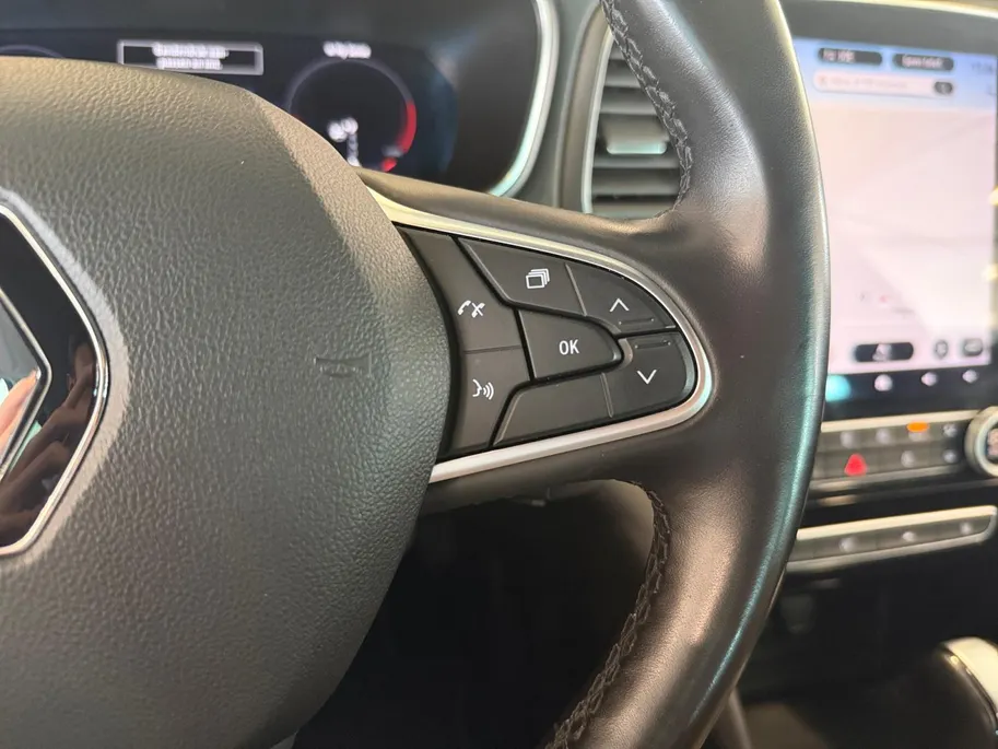 Renault Mégane Estate 1.3 TCe 140 Techno *Automaat*Navi+Camera*Stoel/Stuur Verw.*Climate*Parkeersensoren*Trekhaak