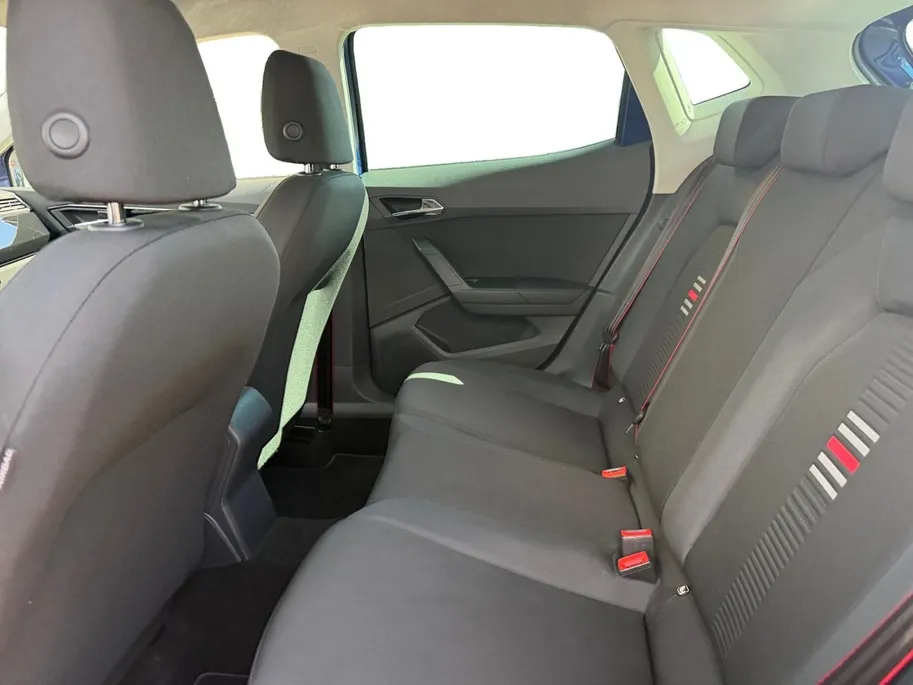 SEAT Ibiza 1.0 TSI FR Business Intense | Camera | Parkeersensoren | Apple Carplay & Android Auto | Cruise & Climate Control | Navigatie | 12 Maanden BOVAG Garantie