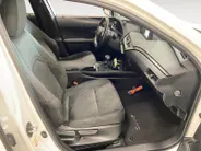 Lexus UX 250 HYBRID | FIRST EDITION | TREKHAAK | NL-AUTO |